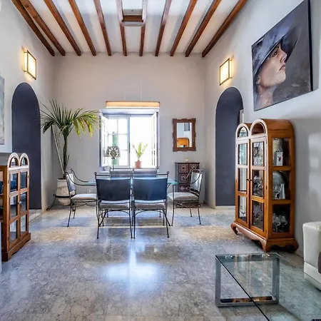 Casa La Tercia, En Pleno Casco Historico