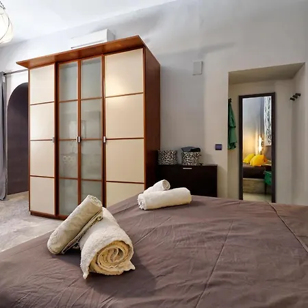 Casa La Tercia, En Pleno Casco Historico Lejlighed