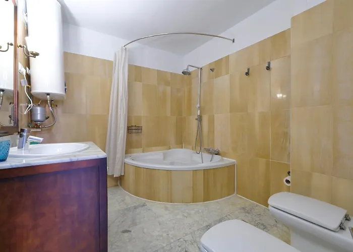 Апартаменти Casa La Tercia, Parking Incluido En Pleno Casco Historico *