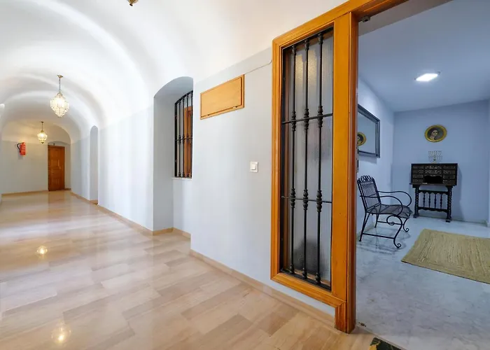 Casa La Tercia, Parking Incluido En Pleno Casco Historico * Кордова