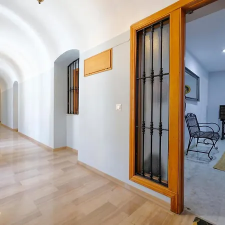 Casa La Tercia, Parking Incluido En Pleno Casco Historico * Cordoba